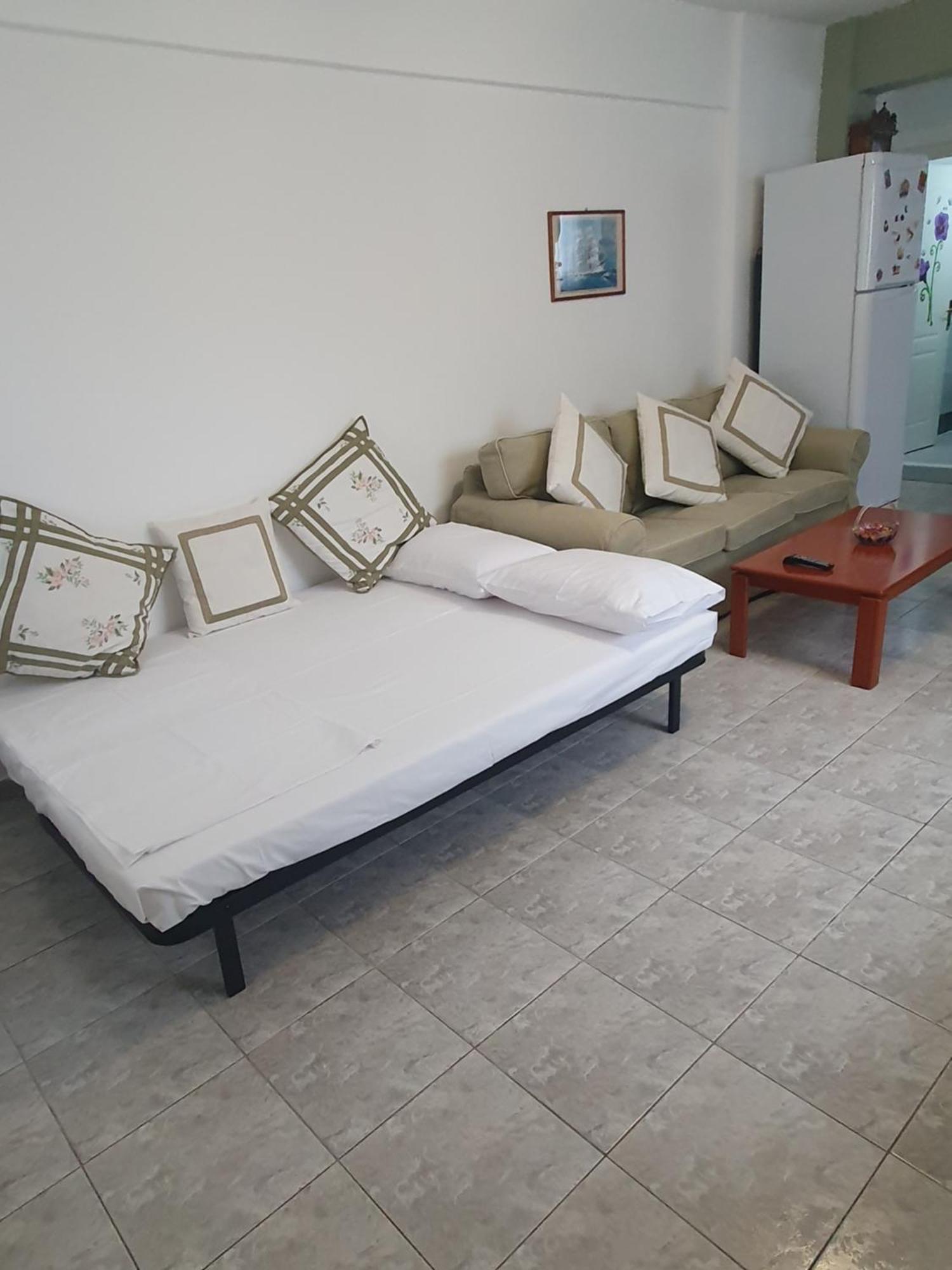 Meli'S House By Alp Hospitality Services Neon Rysion Ngoại thất bức ảnh