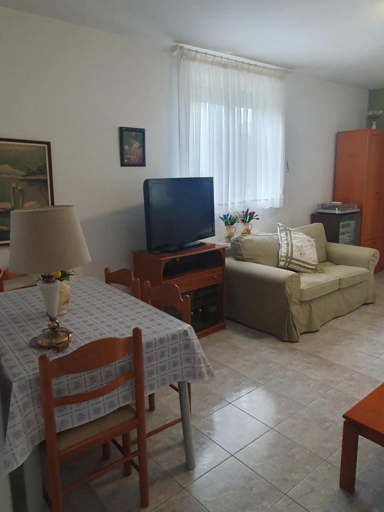 Meli'S House By Alp Hospitality Services Neon Rysion Ngoại thất bức ảnh